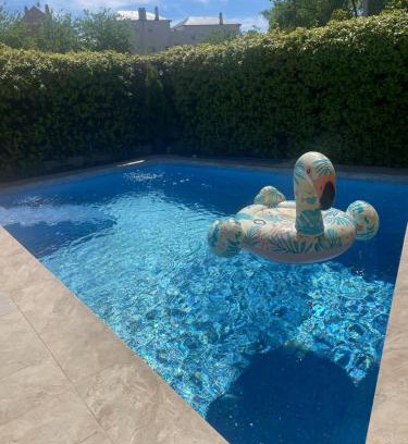 Pena Grande House | SPACE IN THE VILLA WITH POLL NEAR GOLF IN Madrid