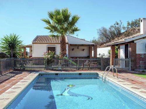 Antequera House | Spacious Cottage with Pool