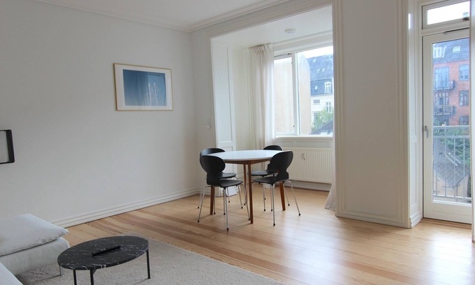 Frederiksberg C Apartment | Spacious 1-BR in the heart of Frederiksberg - 257
