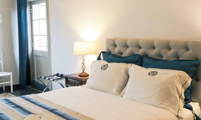 Seixal Apartment | Spacious 2 Bedroom Apartment near Lisbon