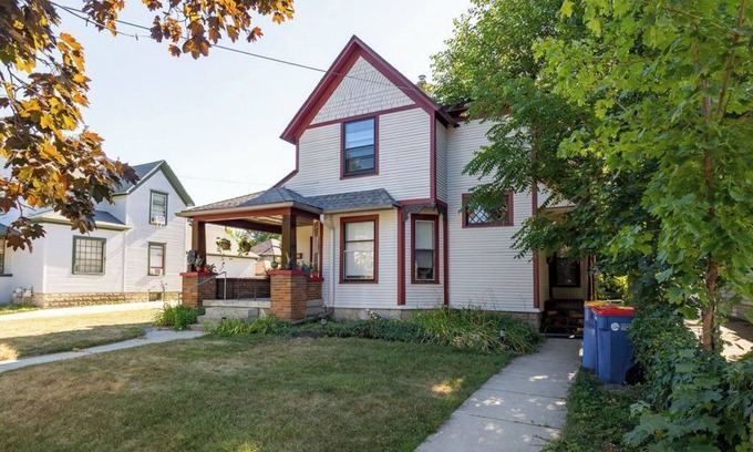 Easttown Apartment | Spacious-2-BR Duplex w/Modern Kitchen and Cozy Outdoor Spaces-Grand Rapids Gem