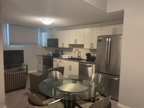 Southwest Edmonton Apartment | Spacious 2BR Suite - SW Edmonton