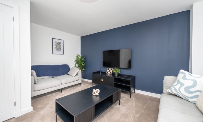 Central Aberdeen House | Spacious 3 bedroom home to cater for all your needs