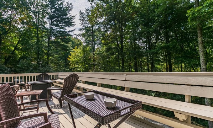 Lake Toxaway Cabin | Spacious 3-Level Cabin | Entire Floor For Kids
