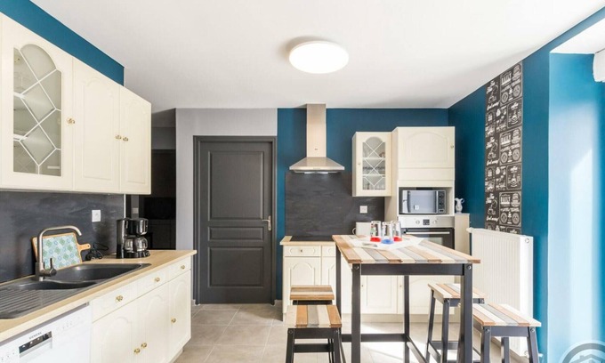 Beslon Cottage | "Spacious 3BR House with Terrace, Garden & Parking in Normandy Countryside, Near Mont St-Michel"