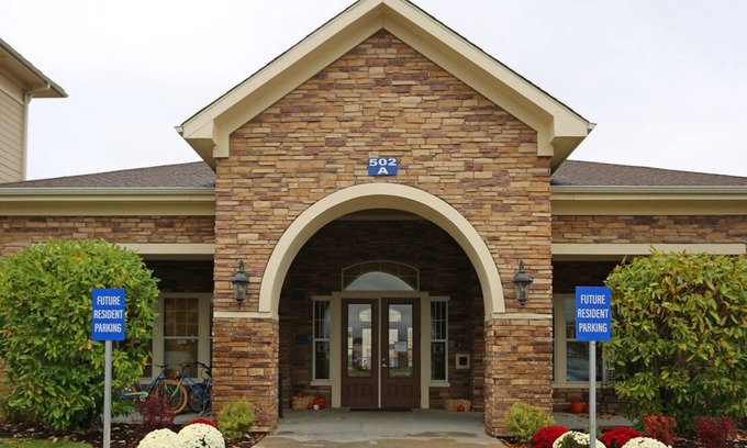 Warrensburg Apartment | "Spacious 4-Bedroom Apartment in the Heart of Warrensburg near UCM!