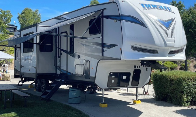 Nipomo House | Spacious 40' 2020 Vengeance Rogue - A Luxury Home On Wheels