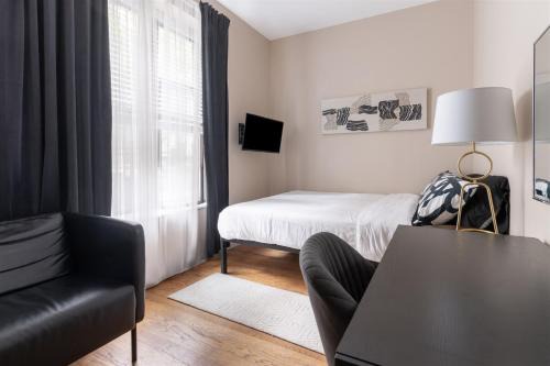 Manhattan Valley Apartment | SPACIOUS 4BR 2BA apt WITH PRIVATE OUTDOOR SPACE UWS
