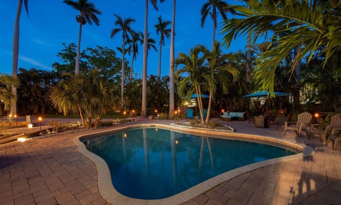 Bradenton House | Spacious 4BR, Pool, 8 miles to AMI