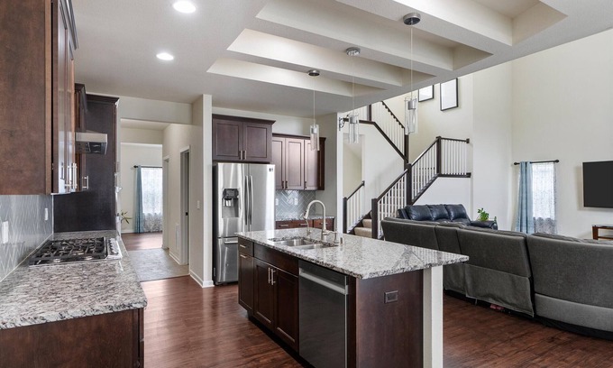 Brookfield House | Spacious 5-bedroom house with AC, WiFi in charming Menomonee Falls