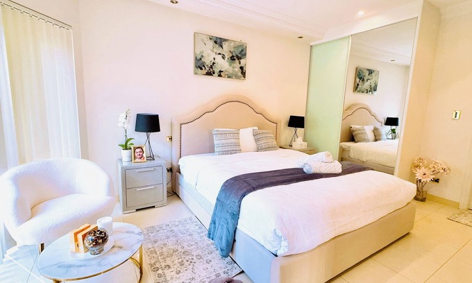 Ramsgate Beach House | Spacious 5-bedroom house water view in Ramsgate Beach with WiFi, AC.