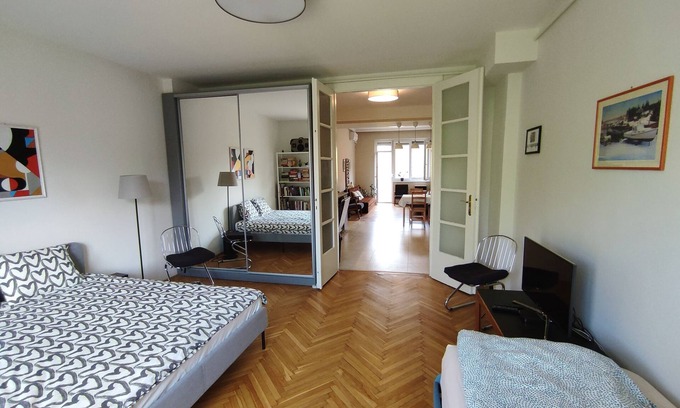 Ferencvaros Apartment | Spacious air-conditioned flat with park view and neighborhood vibes