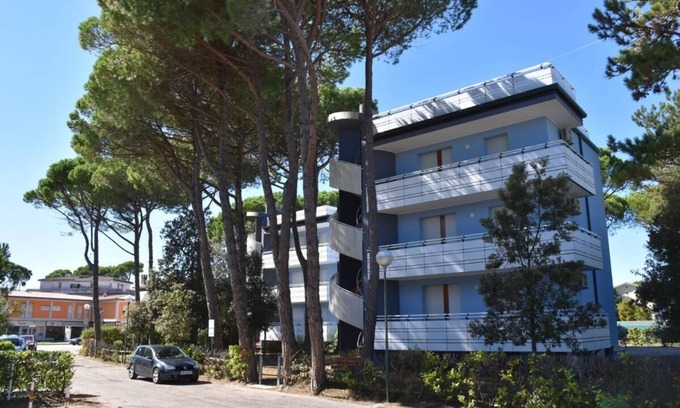 Bibione Pineda Apartment | Spacious and Bright Holiday House in a Green and Peaceful Area