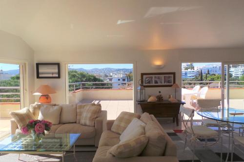 Antibes Apartment | Spacious and bright flat Downtown and Beaches - Swimming Pool