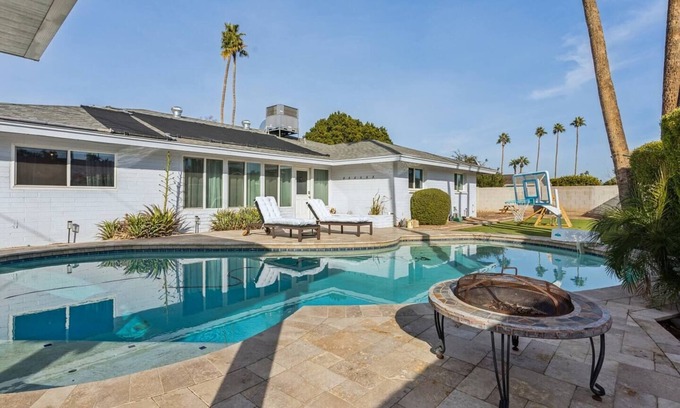 Tempe House | Spacious and Centralized Home in Tempe-Large Pool & Yard