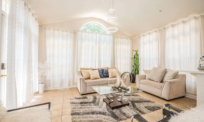 Montpelier House | Spacious and Cozy 8 Bedrooms house w/Gym near D.C