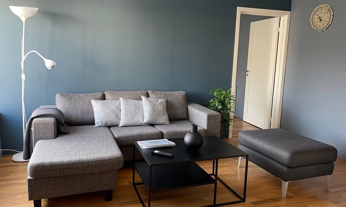 Alesund Apartment | Spacious and light 100m2 urban flat with 3 large bedrooms.