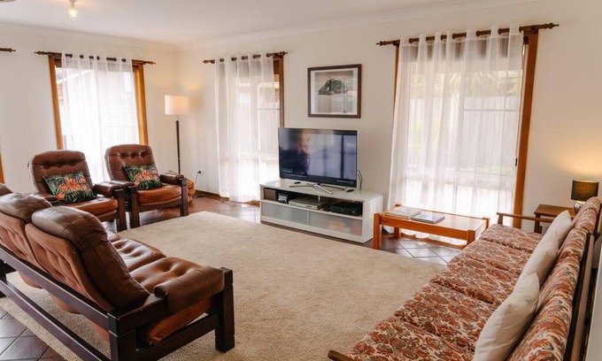 Culburra Beach House | Spacious and Spotless