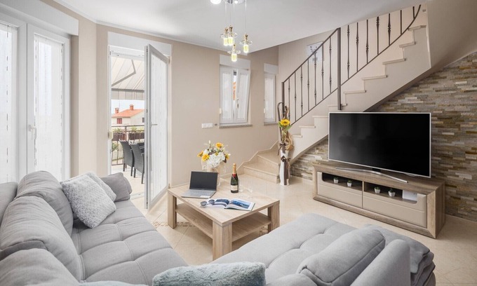 Rosini Apartment | Spacious and well-equipped duplex apartment near Porec with great views.