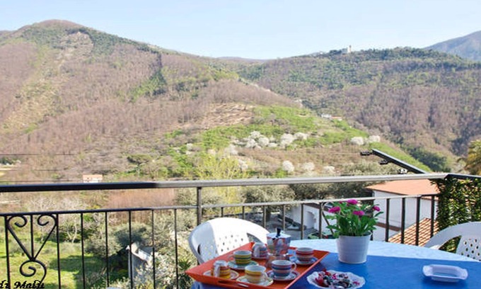 Pimonte Apartment | Spacious apartment near Amalfi, Sorrento&Pompeii.Special offers for 2 people