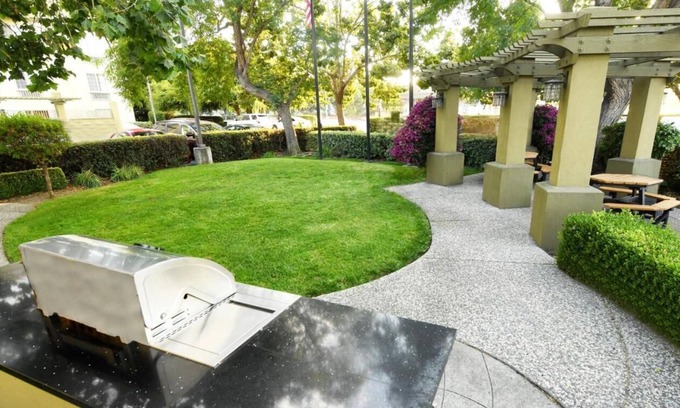 Snail Hotel | Spacious Boardroom Suite | Sunnyvale Location | 1 Unit