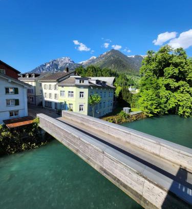Schwanden Apartment | Spacious cellar studio surrounded by mountains and lake