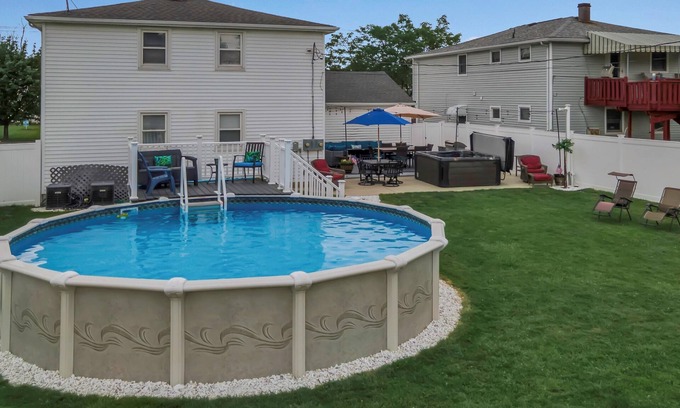Cheektowaga Apartment | Spacious/Comfy/Private Home near Buffalo/Bills/Airport/Niagara Falls