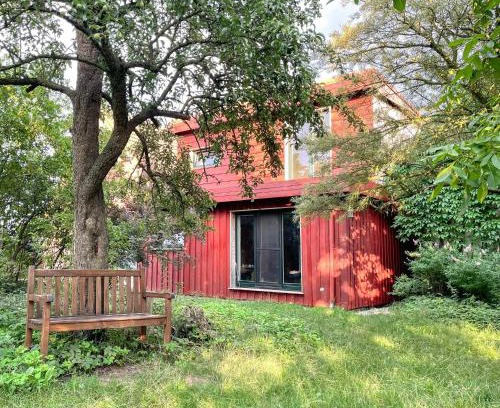 Schonwalde House | Spacious Country House With Idyllic Orchard