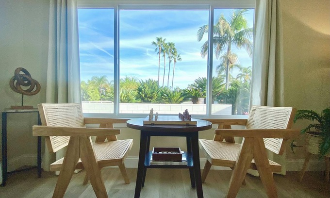 Fire Mountain House | Spacious Family Retreat near Legoland and Ocean with Beach Gear Provided