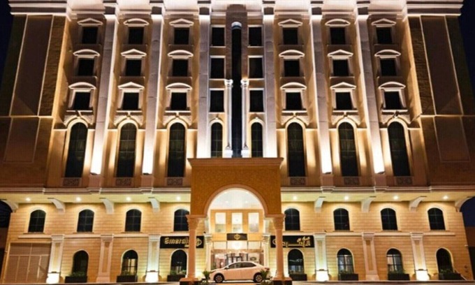 Palestine Street House | Spacious Family Suite in Sunday Emerald