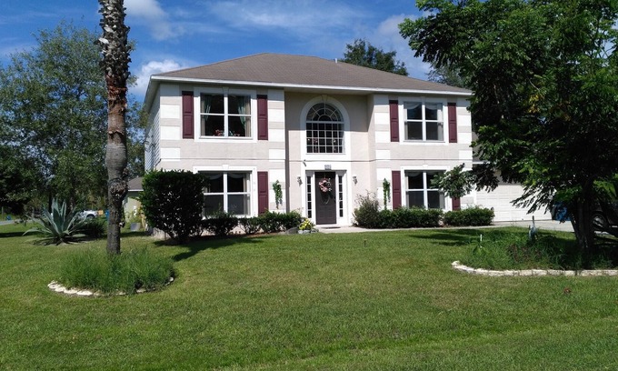 Spring Hill Villa | Spacious home with heated pool, near to all amenities