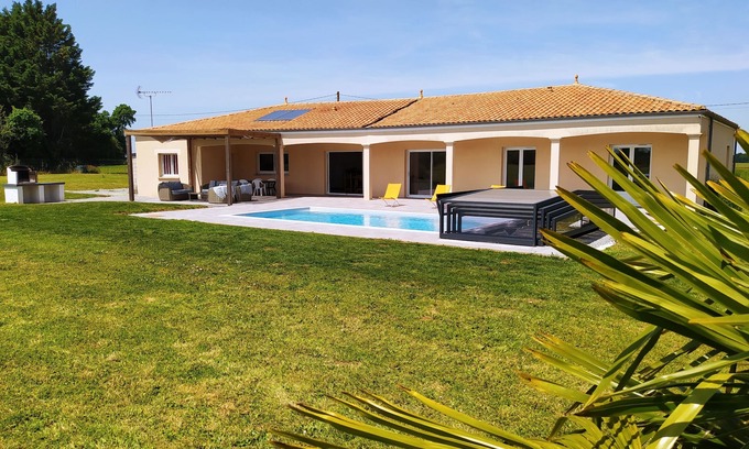 Sainte Gemme Villa | SPACIOUS HOUSE IN PEACE WITH POOL