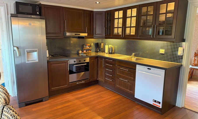 Halsa Municipality House | Spacious house, with boat, in beautiful landscape