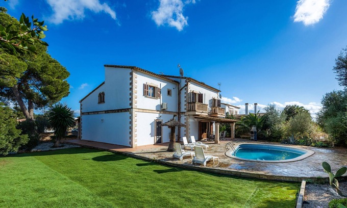 Porto Cristo Villa | Spacious House with Pool - Casa Catalina