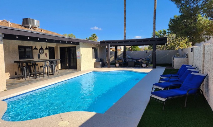 Mesa House | Spacious House with pool and 3 king size beds near A's & Cubs Spring Training !