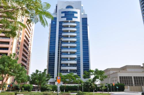 Barsha Heights Apartment | Spacious Modernized 2 BR Apartments by Taskeen Holiday Homes
