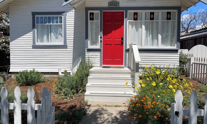 Ocean Beach House | Spacious OB Cottage 4 Blocks to Beach Ocean View Deck Dog Friendly