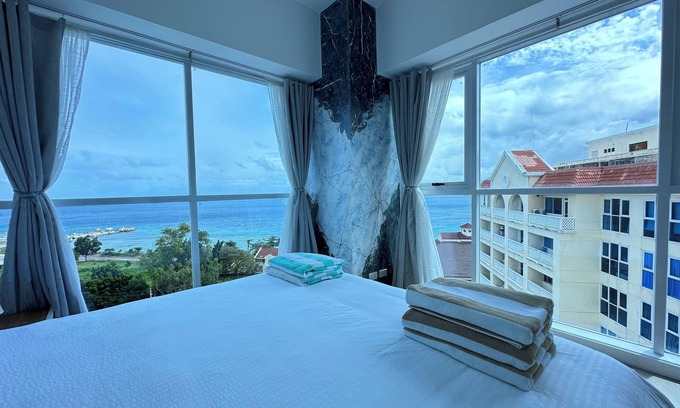 Lapu-Lapu Apartment | Spacious Oceanview Corner Suite Brand New