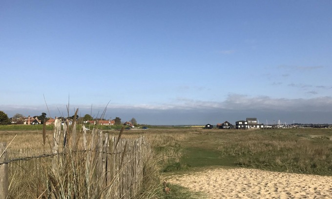 Walberswick Apartment | Spacious Penthouse apartment, Walberswick, Nr Southwold sleeping 6 next to beach