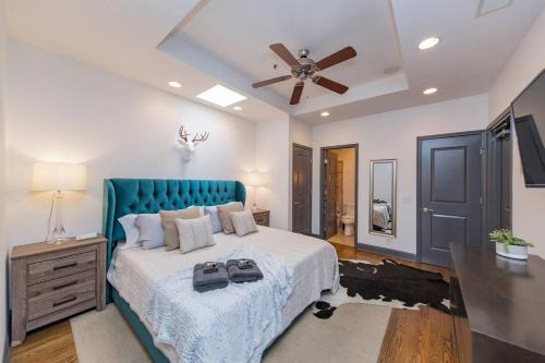 Downtown Nashville Apartment | Spacious Penthouse ON the Broadway Strip