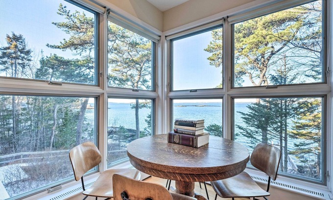 West Point House | Spacious Phippsburg Home w/ Oceanfront Views