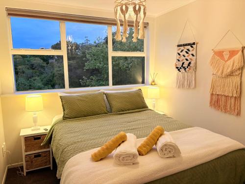 Kohimarama House | Spacious & Secluded Bush-View Suite in Kohimarama