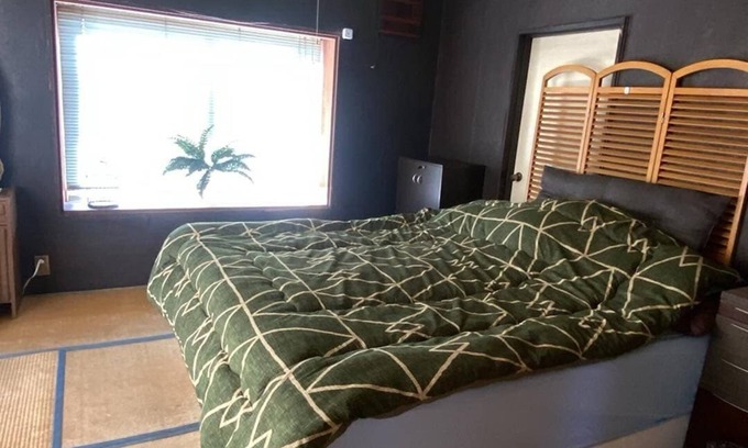 Yuki House | Spacious shared house with health sauna, fitness room, Netflix and WiFi.