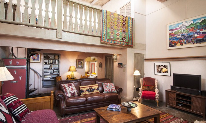 Taos House | Spacious, Sunlit Adobe Casita #6/B&B in the Heart of Historic Taos!