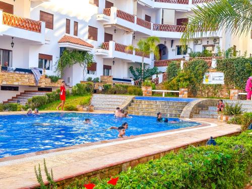 Oued Laou Apartment | Spacious, swimming pool & proximity to sea