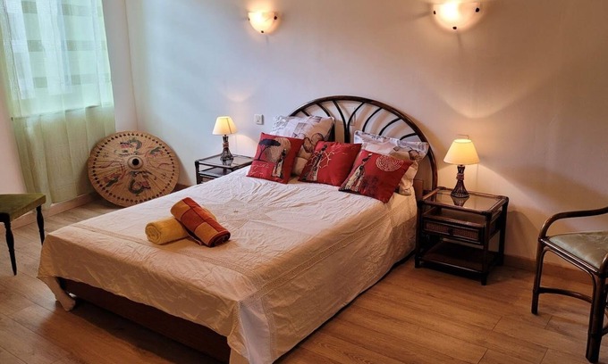 LIsle-en-Dodon House | Spacious Townhouse in the Heart of Charming L’Isle-en-Dodon! 🏡✨