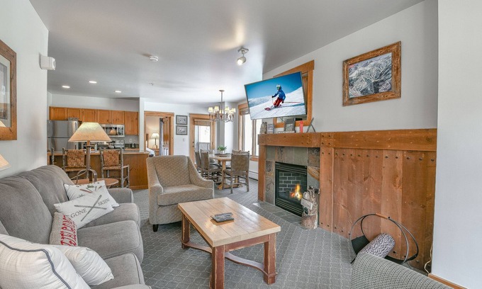 River Run Condo | Spacious Unit W/Views to the Snowy Trees!