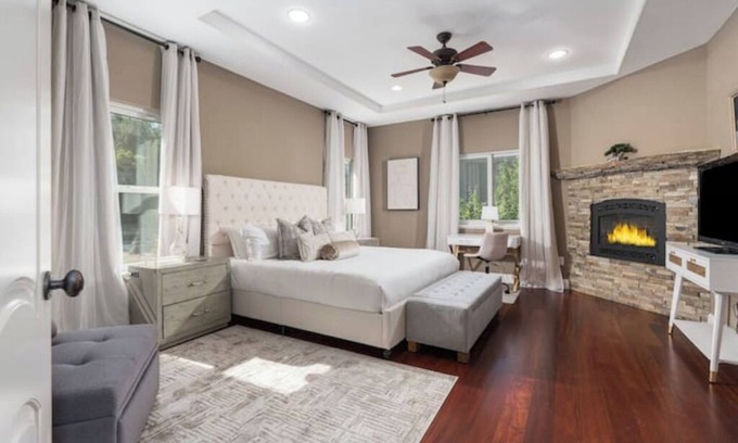 Old Southwest House | Spacious Upscale Home in Central Reno