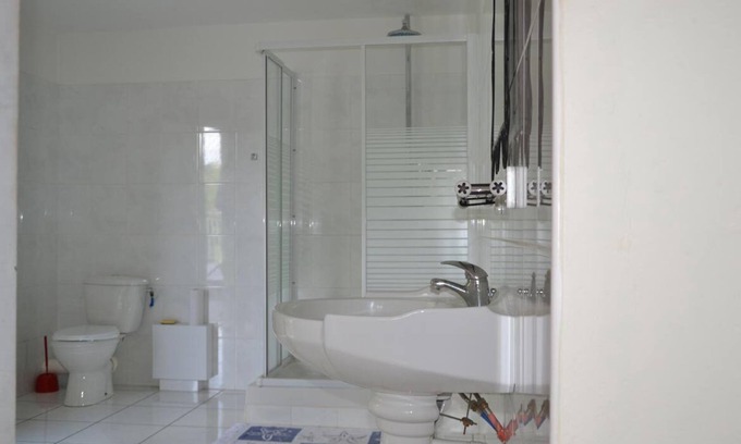 Perinet Apartment | SPACIOUS VILLA APARTMENT