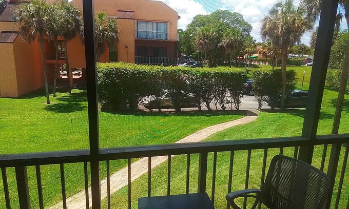 Plantation Apartment | Spare bedroom with private bathroom